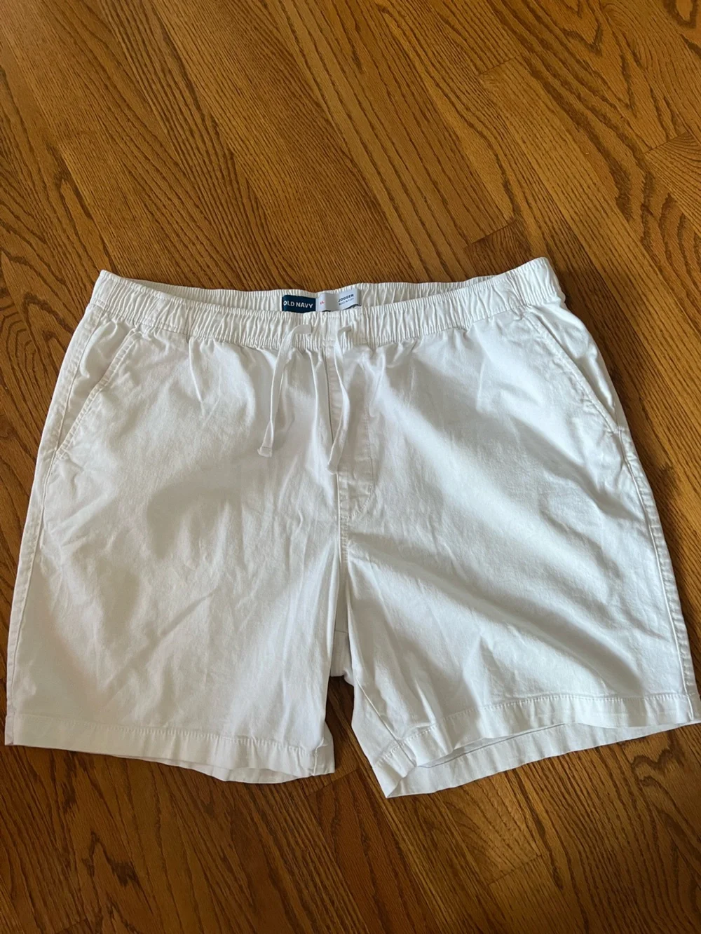 Old Navy Men's Cotton Flat Front Shorts in Brown and White